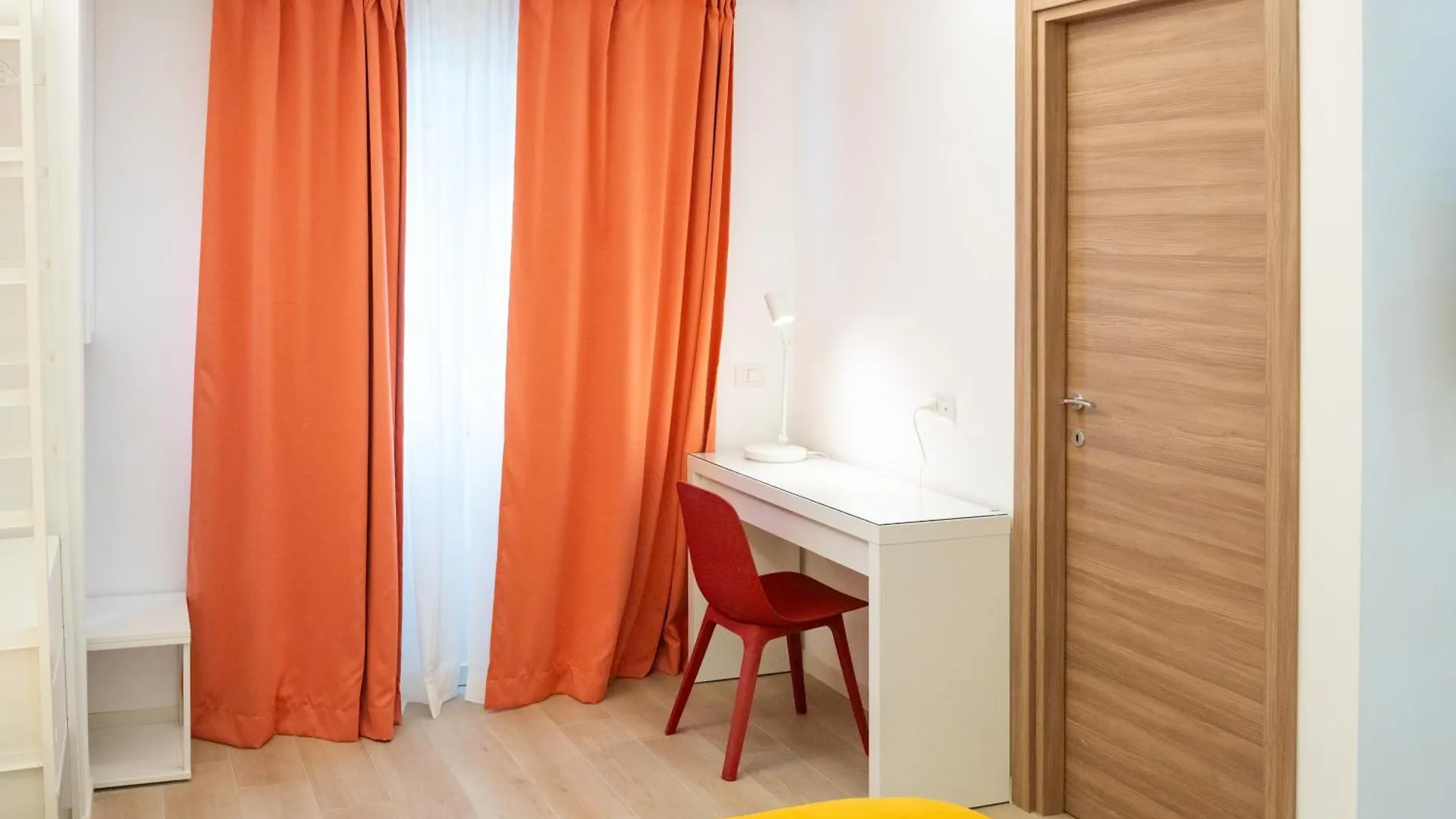Eqm Roma Hotel