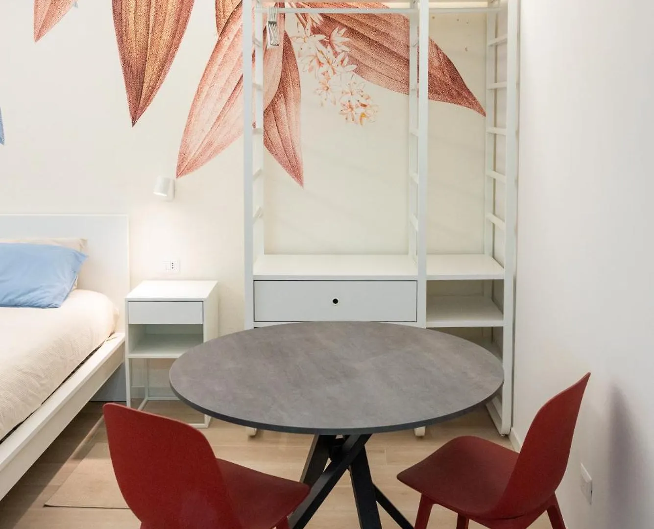 Eqm Roma Hotel 0*, Rome