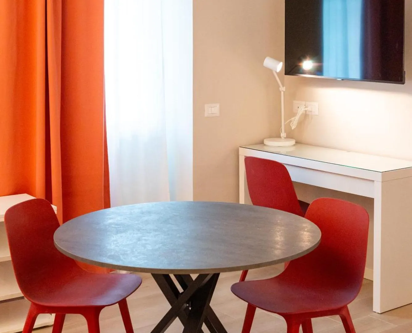 Hotel Eqm Roma Włochy