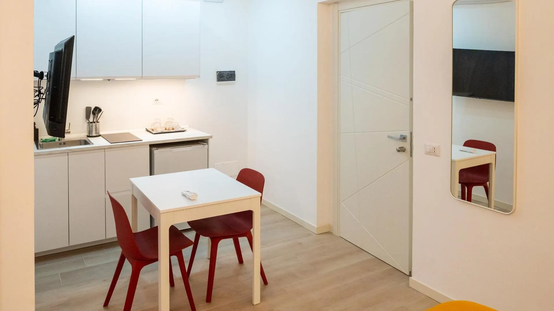 Eqm Roma Hotel Guest house Rome
