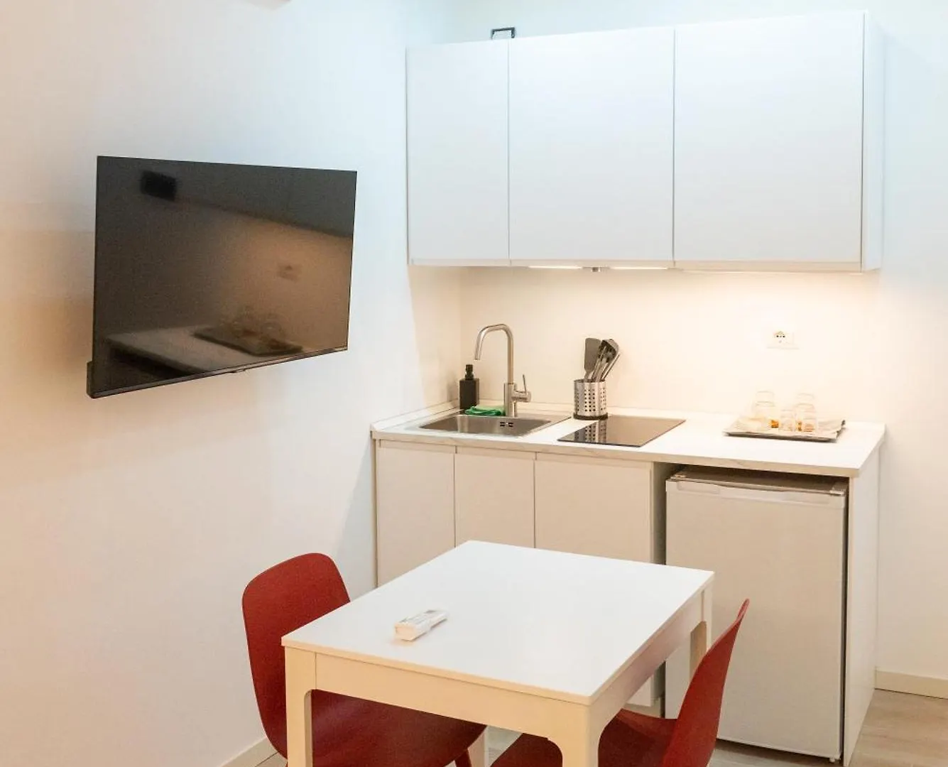 Eqm Roma Hotel 0*, Rome